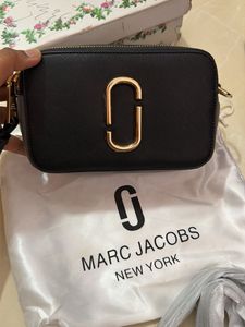 Marc Jacobs Sling bag