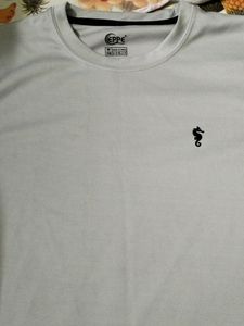 EPPE TSHIRT GREY COLOUR LIKE NEW  M Size