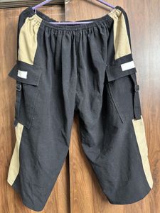 Comfy Black Casual Bermuda Shorts