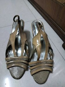 Heels In Cream Colour