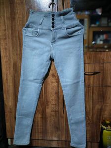 Gray High-Waisted Button Jeans