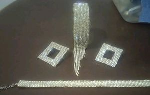 Handmade  Stone Full Set Earring, Choker, And Brac