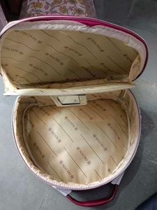 Cosmetic bag