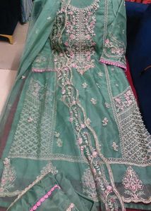 Pakistani Suits ☆☆☆