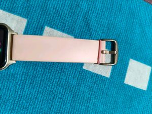 Noise Colorfit Brio Pink Smartwatch