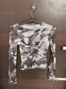 Tie-dye Long Sleeve Top