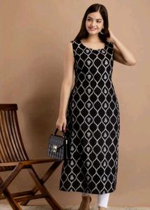 Black &amp; White Patterned Kurti Set