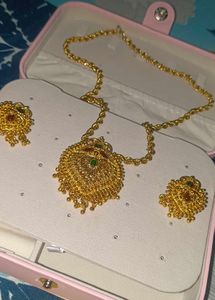 Necklace Set