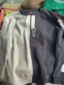 Stylish Two-Tone Sweatshirt