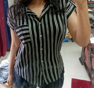 BLACK SHIRT