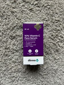 Derma Co - Vitamin C Face Serum