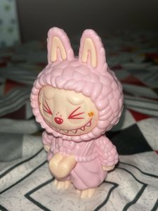 labubu doll