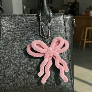 Bow keychain