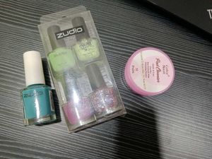 Combo Of 5 Nail Polish with wipes