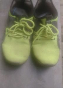 Sporty Green Running Shoes