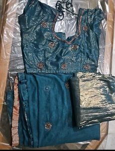 SAREE BLOUSE PETICOT