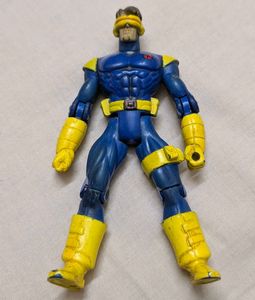 X-Men Classics Cyclops Battle Blasters