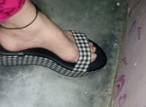Roadster Checkered Platform Sandals