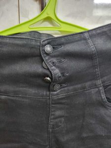 Black Skinny Jeans