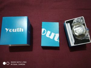 Casio Youth W737