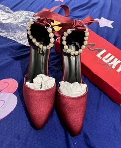 Pointed Toe Stylish Heels
