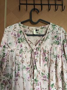 Floral Print Tie Neck Top