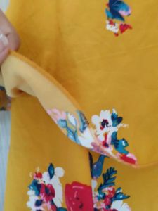 Mustard Top, Sleeveless