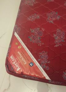 Kurl On Red Floral Single Mattress