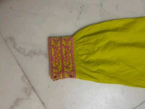 Floral Embroidered Kurta