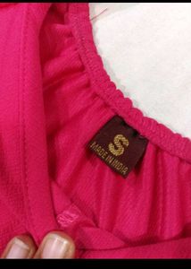 girl&#39;s crop top