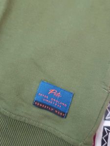 Peter England sweatshirt with pockets