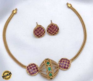 Elegant Necklace Set