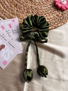 Tulip Scrunchie