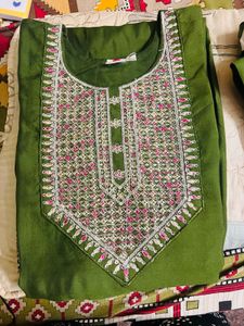 Elegant Green Embroidered Kurta
