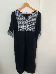 Sanisa By Sara Black Kurti L