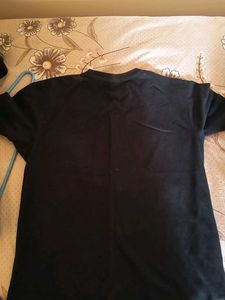 Comfy Black Tshirt