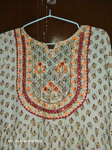 Elegant Kurta Set (Kurta and dupatta) FITS 38-40