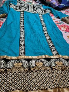 zari work pretty Kurti