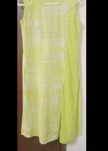 SRISHTI Neon Green Bohemian Printed Straight-S