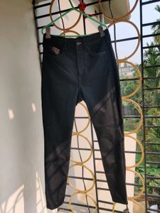 H&amp;M Curvy Fit Skinny Jeans (No Tag)