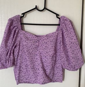 PUFFED SLEEVES LAVENDER TOP