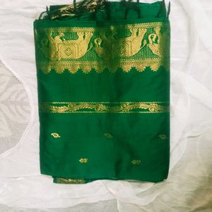 Bottle Green Cotton Silk Saree With Blouse