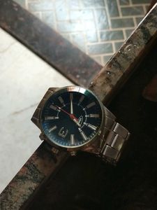 Elegant Silver Wristwatch