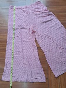 10) Pink Diamond Pattern Palazzo Pants