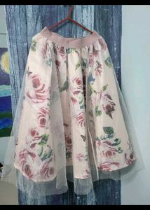 Attractive Skirt And Top 🌸🤍🌸
