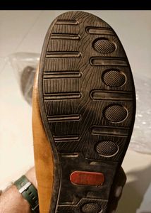 Walkway By Metro Shoes