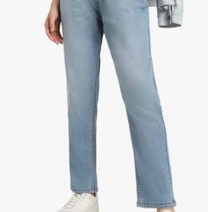 Light Wash Straight Leg Jeans