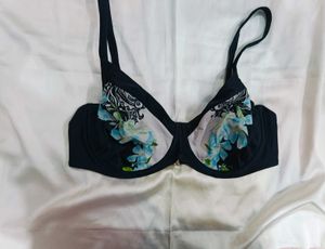 🎀💫💕 Imported Floral Print Bra