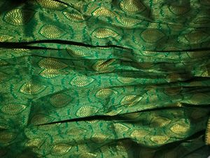 Green pattu pavada