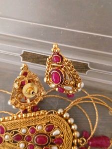 JEWELLERY SET